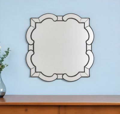Homeroots - 32" Clear Scalloped Glass Framed Accent Mirror